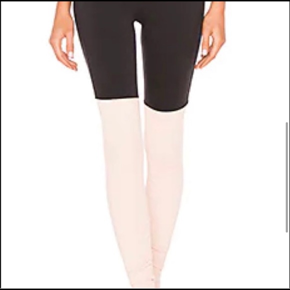 Alo Yoga Goddess Leggings Black and Light Pink - Picture 4 of 11